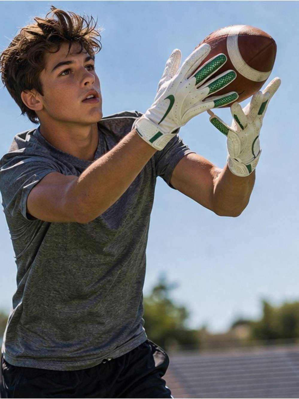 Nike Football White Green Grip. Full Finger synthetic.